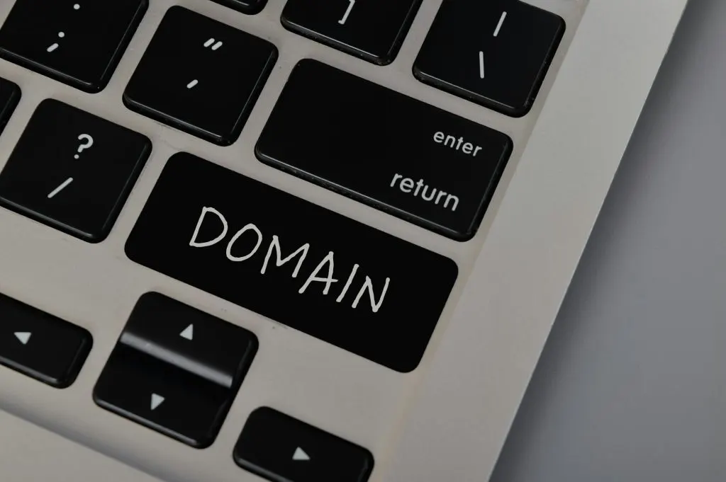 Finden Sie effizient eine abgelaufene Domain mit Waxoo.fr